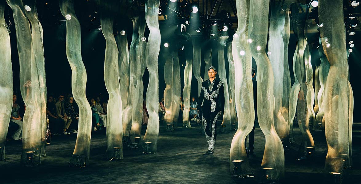 Scenographer Examples Is The Scenographer The New Showstopper? | The Voice Of Fashion